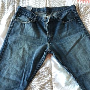 Medium Dark Wash Levi 514